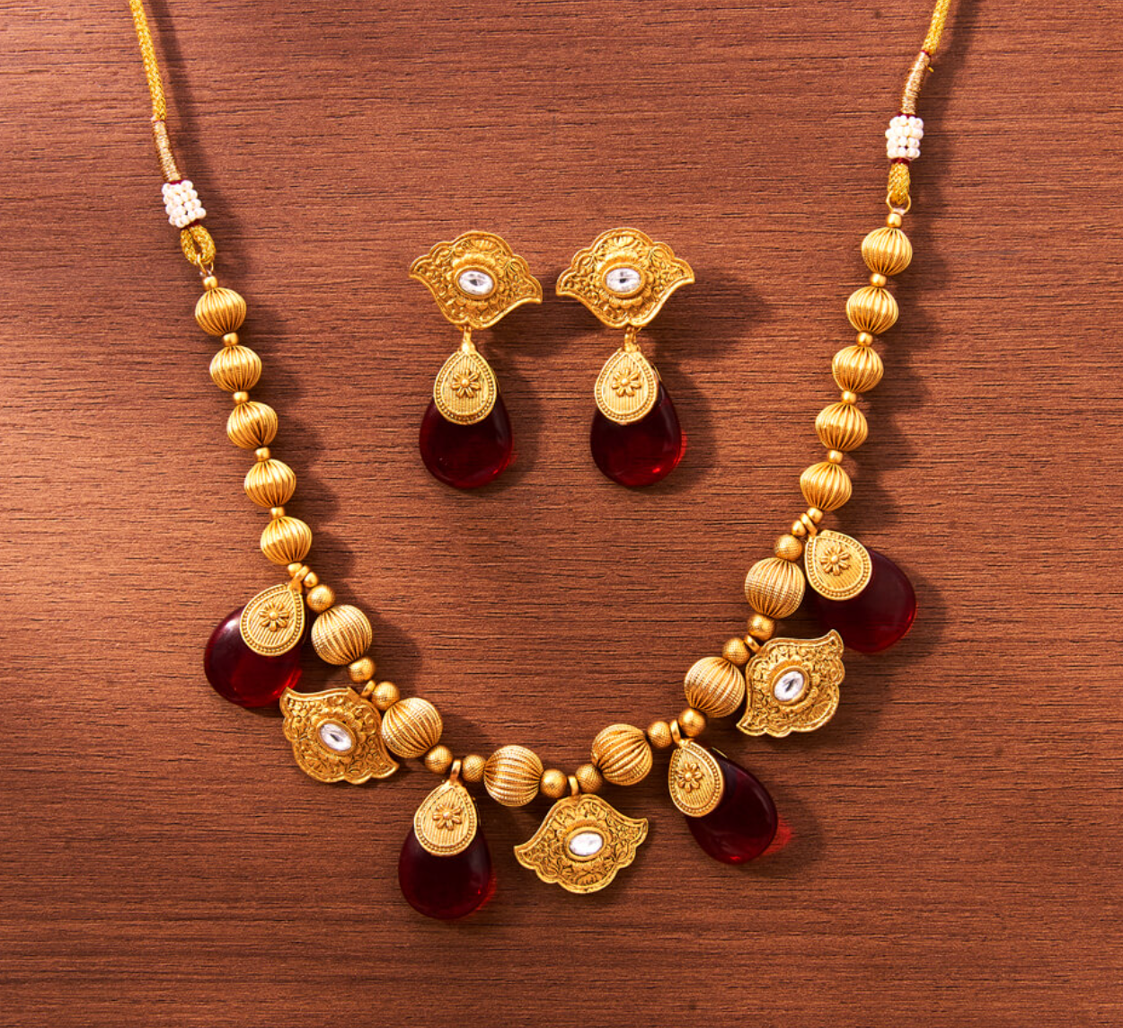 Viola || Necklace