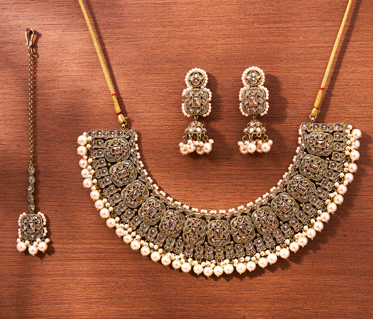 Paola || Neckace Set